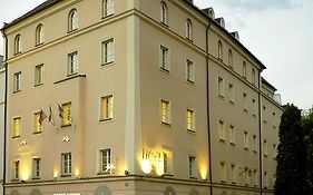 Premier Inn Passau Weisser Hase